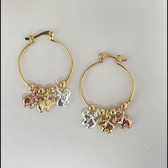 18k Gold Filled Elephants Hoop Earrings - Picture 3 of 7